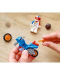 Set Lego City Stunt - Motocicleta racheta pentru cascadorii - 9t