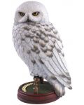 Figurină The Noble Collection Movies: Harry Potter - Hedwig (Magical Creatures), 24 cm - 1t