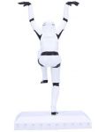 Statuetă Nemesis Now Movies: Star Wars - Original Stormtrooper (Crane Kick), 20 cm - 3t
