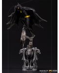Statueta Iron Studios DC Comics: Batman - Batman (Batman Returns) (Deluxe Version), 34 cm - 4t