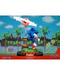 Figurină First 4 Figures Games: Sonic The Hedgehog - Sonic (Collector's Edition), 27 cm - 7t