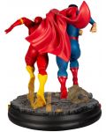 Figurină DC Direct DC Comics: Justice League - Superman & The Flash Racing (2nd Edition), 26 cm - 2t