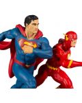Figurină DC Direct DC Comics: Justice League - Superman & The Flash Racing (2nd Edition), 26 cm - 5t