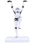Statuetă Nemesis Now Movies: Star Wars - Original Stormtrooper (Crane Kick), 20 cm - 1t
