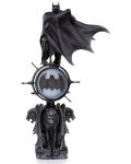 Statueta Iron Studios DC Comics: Batman - Batman (Batman Returns) (Deluxe Version), 34 cm - 1t