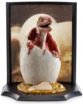 Figurină The Noble Collection Movies: Jurassic Park - Raptor Egg (Life Finds A Way) (30th Anniversary), 12 cm - 1t