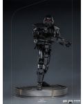 Statuetă Iron Studios Television: The Mandalorian - Dark Trooper, 24 cm - 10t