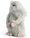 Figurină de plus Noble Collection Movies: Fantastic Beasts - Demiguise, 28 cm - 3t