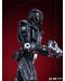 Statuetă Iron Studios Television: The Mandalorian - Dark Trooper, 24 cm - 5t
