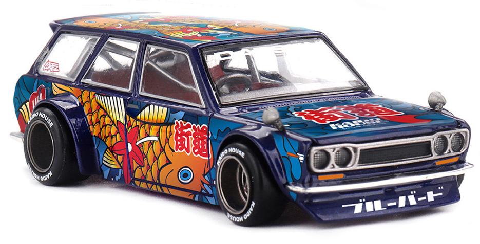 Model colecționabil Mini GT Contemporary: Automobile - Datsun KAIDO 510 Wagon Koi V1 (1969)