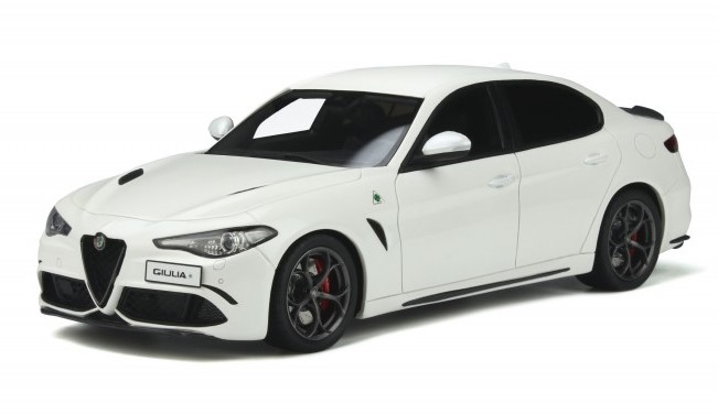 Model de colecție  OTTOMobile Modern: mașini - ALFA ROMEO GIULIA QUADRIFOGLIO BLANC  (2019)