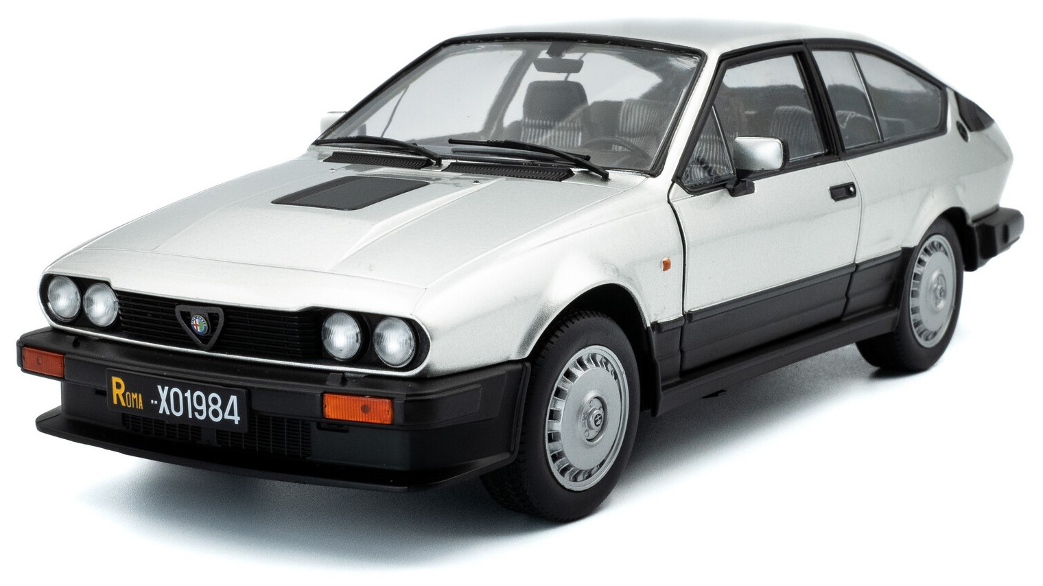 Model de colecție  SOLIDO Moderne: Automobile  - Alfa Romeo Alfetta GTV 6, Silver, 1984