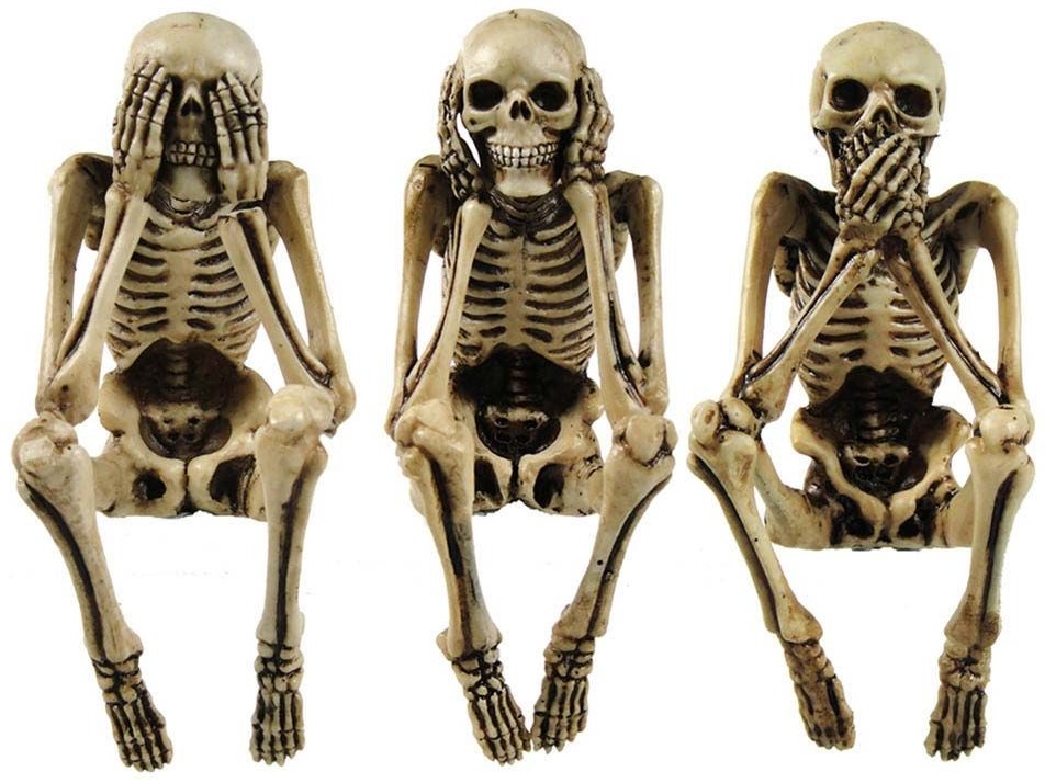 Set de statuete Nemesis Now Adult: Gothic - Three Wise Skeletons, 10 cm