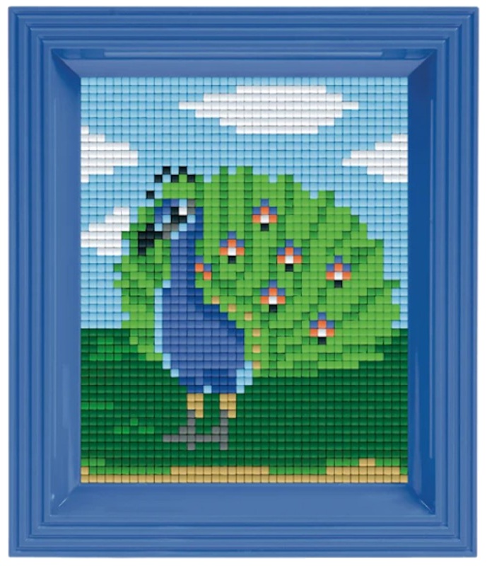 Mozaic cu ramă  Pixelhobby - Păun, Kit Pixel Clasic