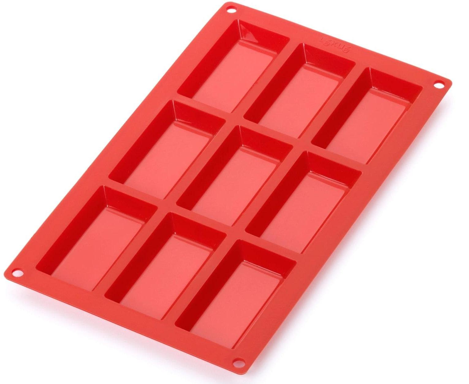 Formă din silicon pentru financiers Lekue - 30 x 17.5 x 1.2 cm, 9 cavități, roșie