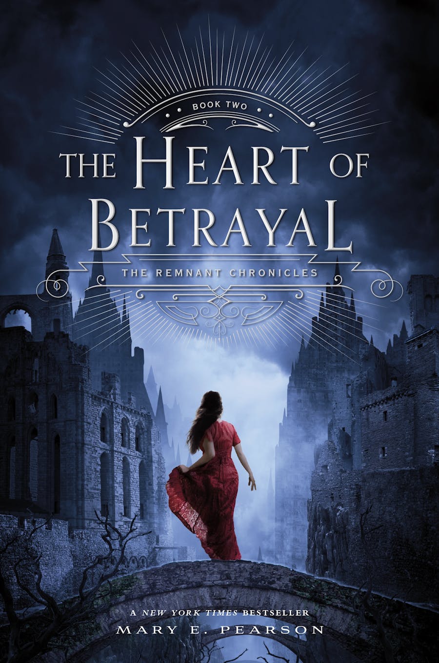 The Heart of Betrayal: The Remnant Chronicles, Book Two - Mary E. Pearson - imagine 2