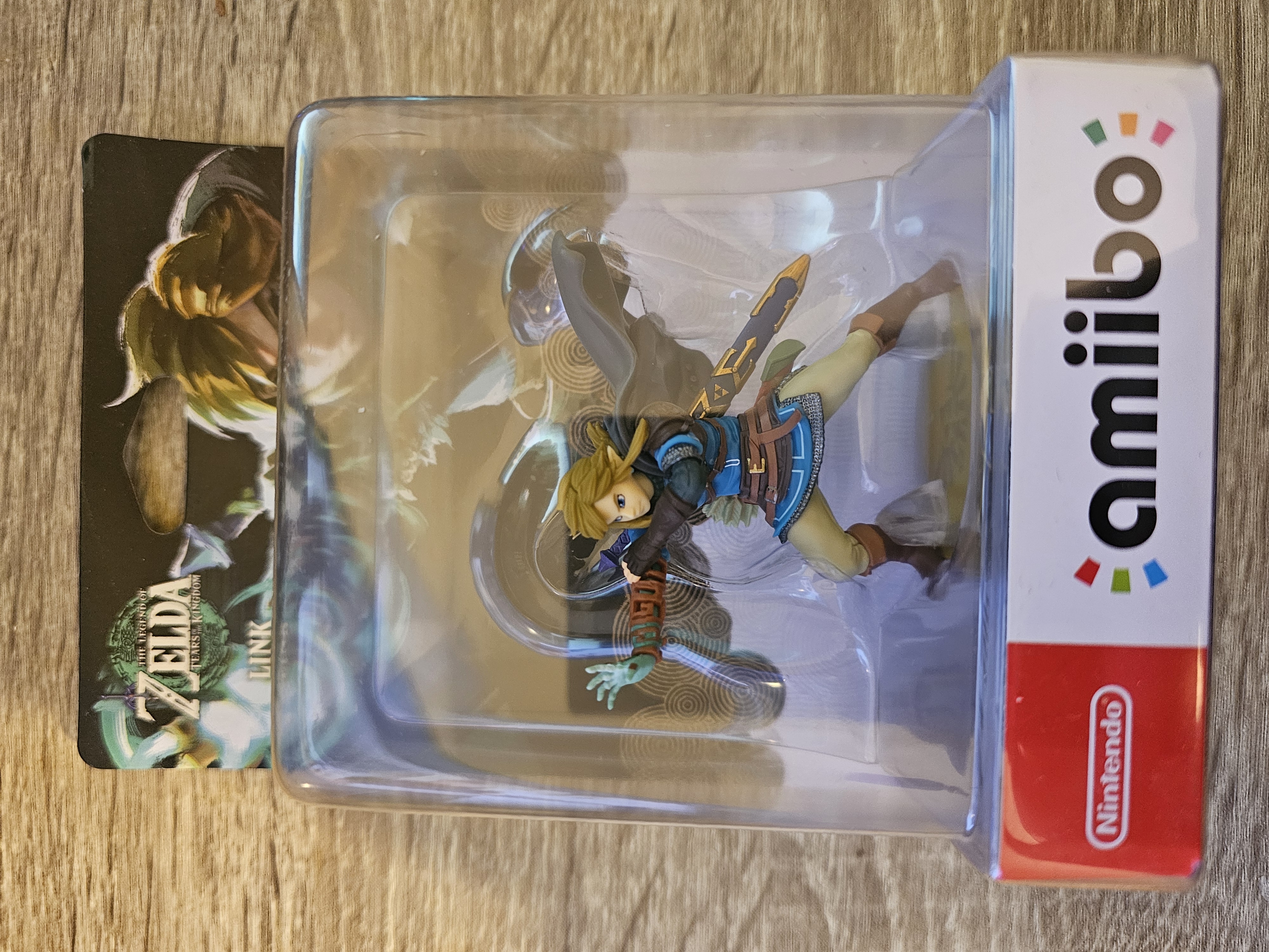 Figurina Nintendo amiibo - Link [The Legend of Zelda: Tears of the